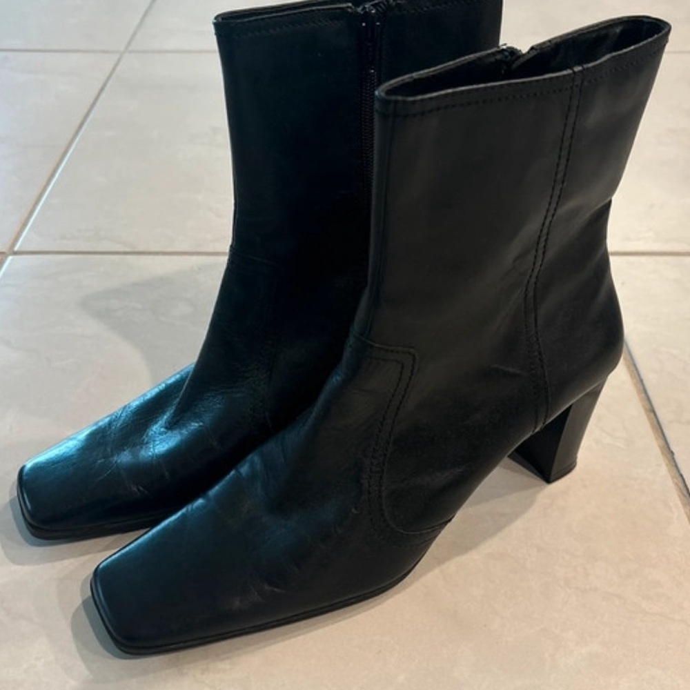 Nine & Co. Black Heeled Boots